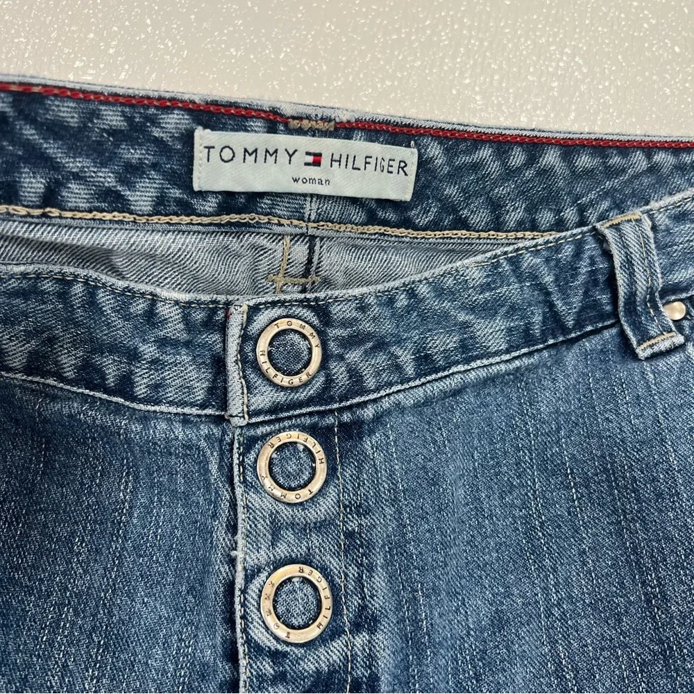 TOMMY HILFIGER Classic Blue Denim Women's Shorts Size 20 - Picture 2 of 7